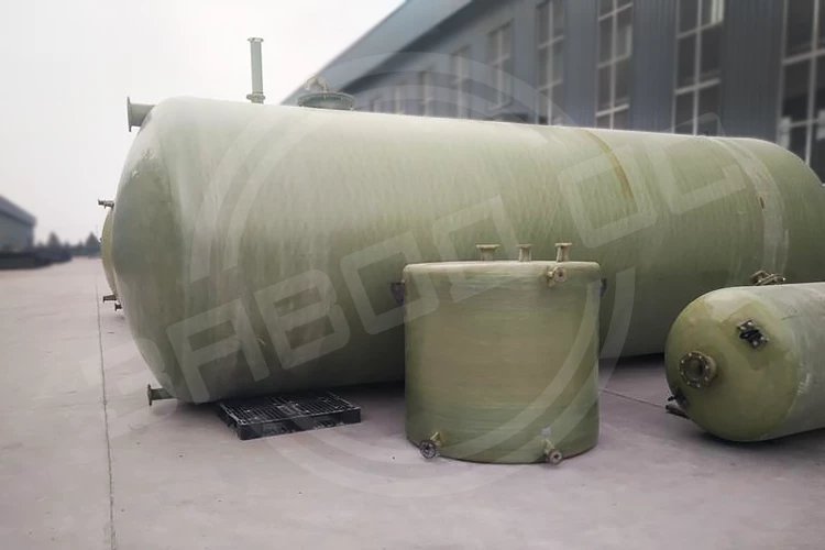 Дренажные стеклопластиковые резервуары для нефтепродуктов